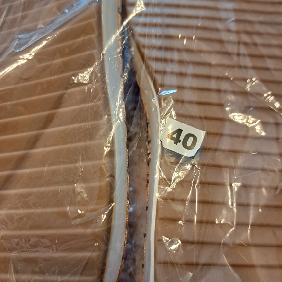 Slip On Sneaker W/ Tassels Size 40 - Picture 9 of 11